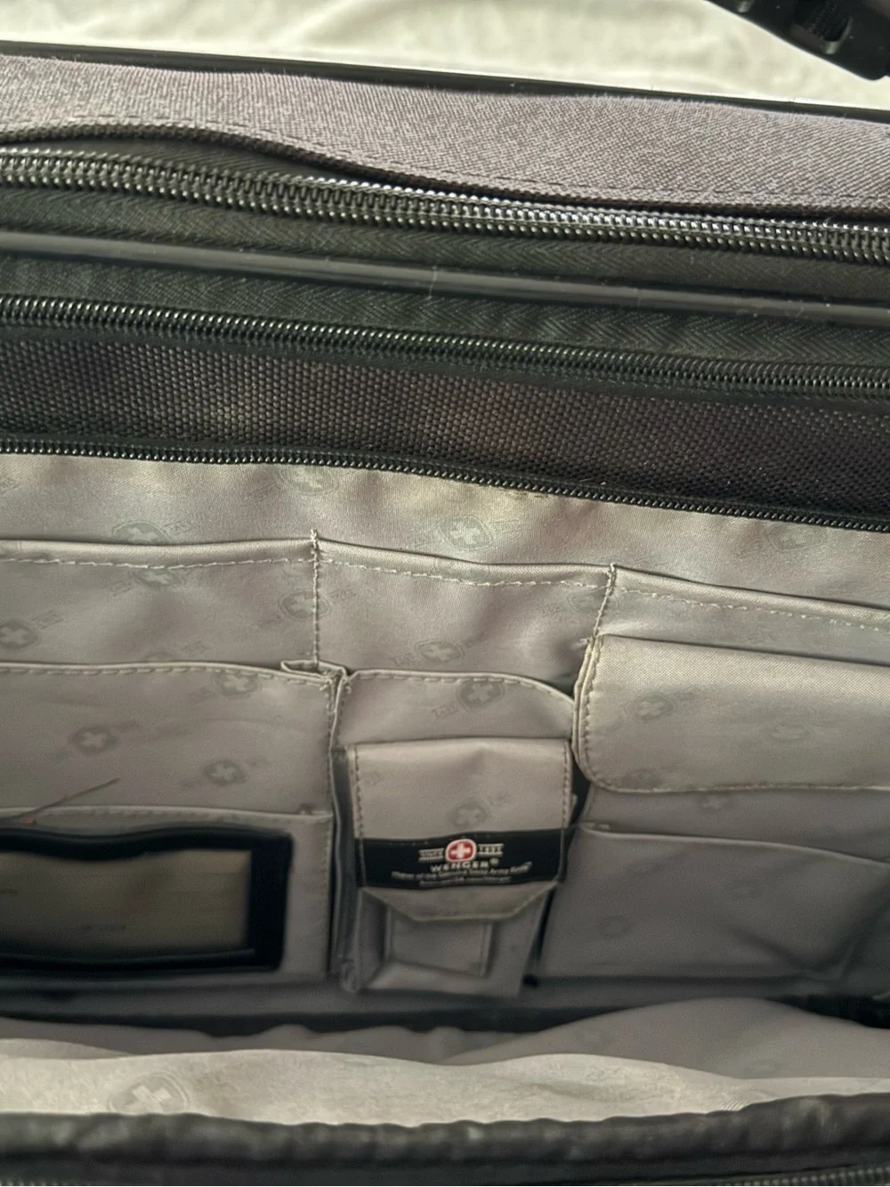 Wenger Swiss Army Laptop Briefcase Shoulder Bag 16” Black Multiple Pockets